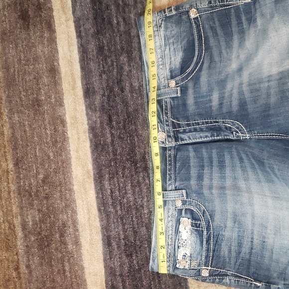 Miss me capri.          #02 - Picture 8 of 11